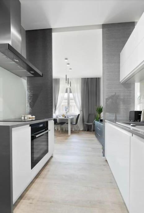 Nowy Swiat 60 - 170 M Do Metra - Prywatne Mieszkanie W Centrum Warszawy - Better Rental Варшава Экстерьер фото